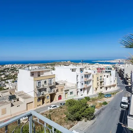 Modern With Terrace And Great Views Mellieħa