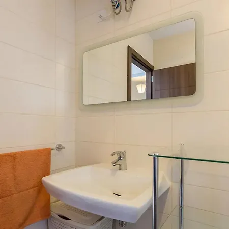Modern With Terrace And Great Views Appartamento Mellieħa